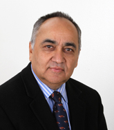 Kamal Upadhyaya头像＂>
        <figcaption>
         教授<br>
         <br>经济与商业分析系<br>
         <a href=