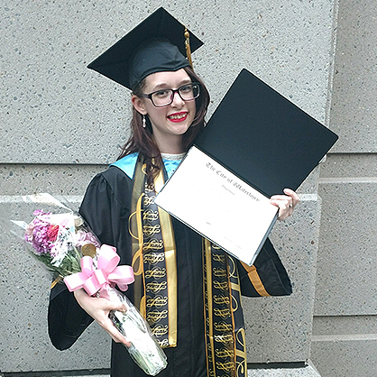 这是Kaelea Caporuscio 21岁的照片，她是CT顶尖法医心理学院的一名学生。